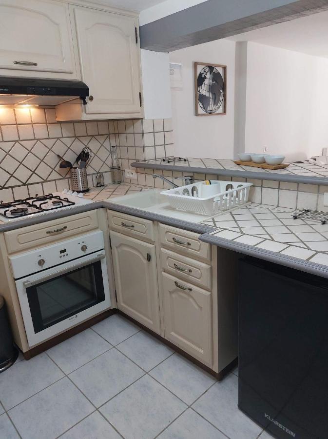 Le Refuge Apartment Montmeyan Екстериор снимка